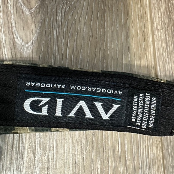 🖤 Avid gear camouflage vizier one size fitsmost excellent condition - Picture 2 of 4